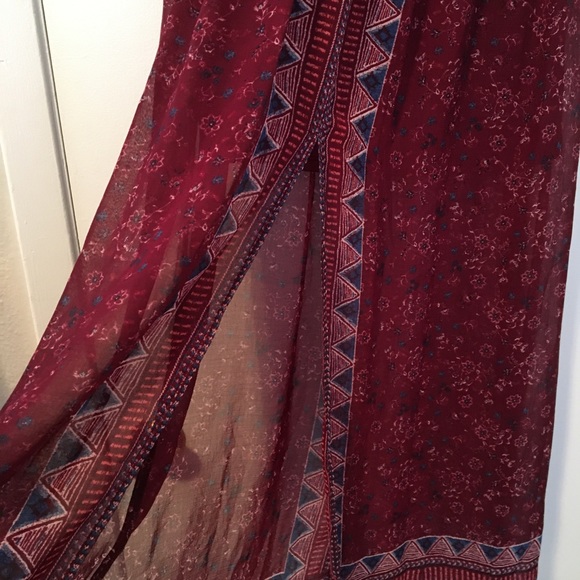 Xhilaration Aztec/Floral Maxi Dress - Picture 6 of 7